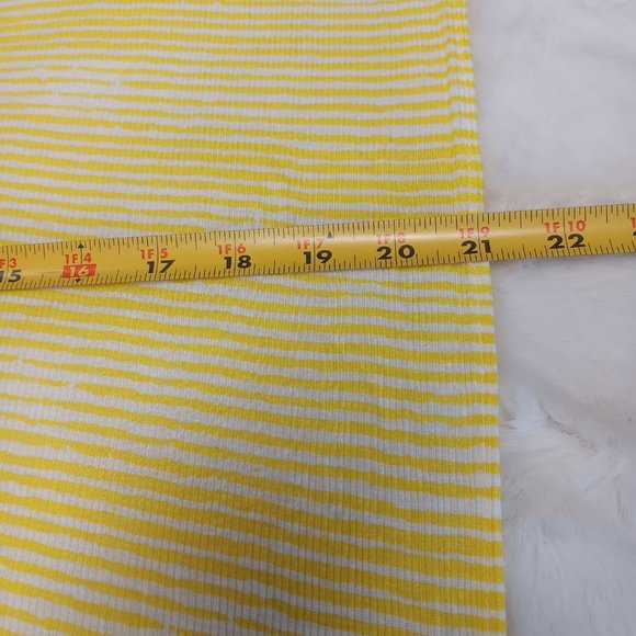 Old Navy yellow/white scarf - Picture 10 of 10